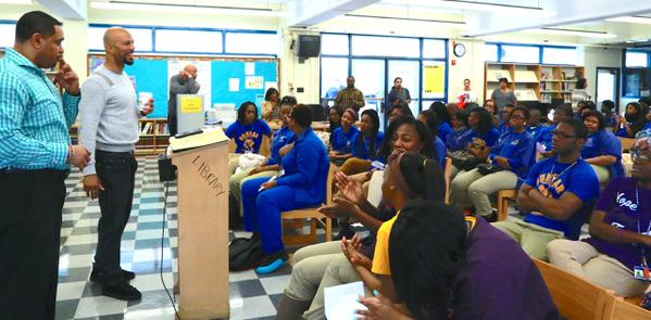 Common praising Dunbar Academy students for their good grades and attendance. Photo Courtesy: @ChiPubSchools Twitter
